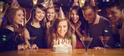 18 lett – hogyan ünnepeljük meg a gyerek nagykorúságát?